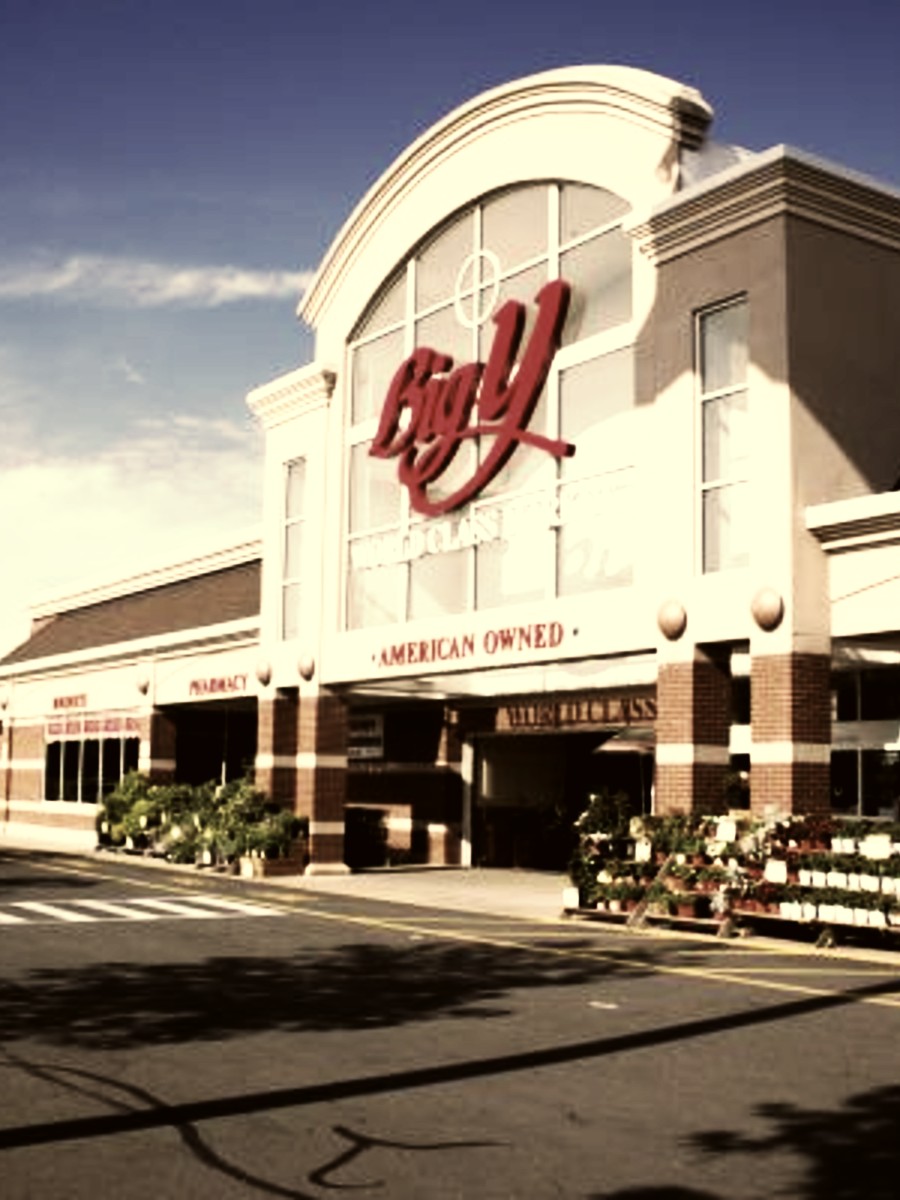 Big Y Plaza, Manchester, Connecticut